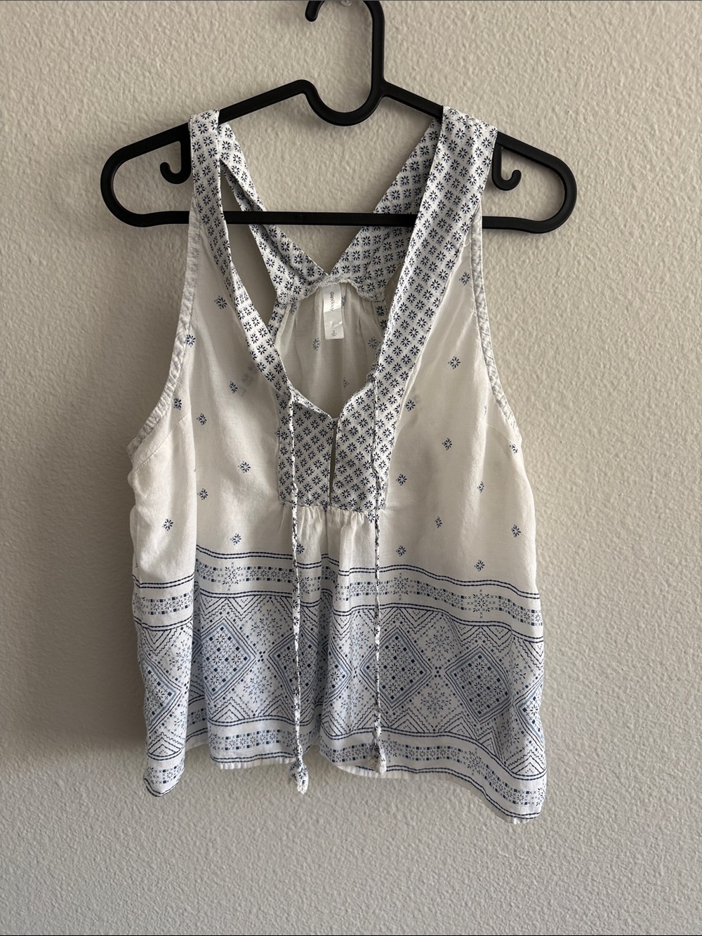 White Racberback Patterned Boho Tank Top